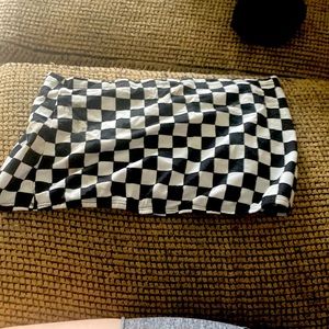 Barley used checkered tube top